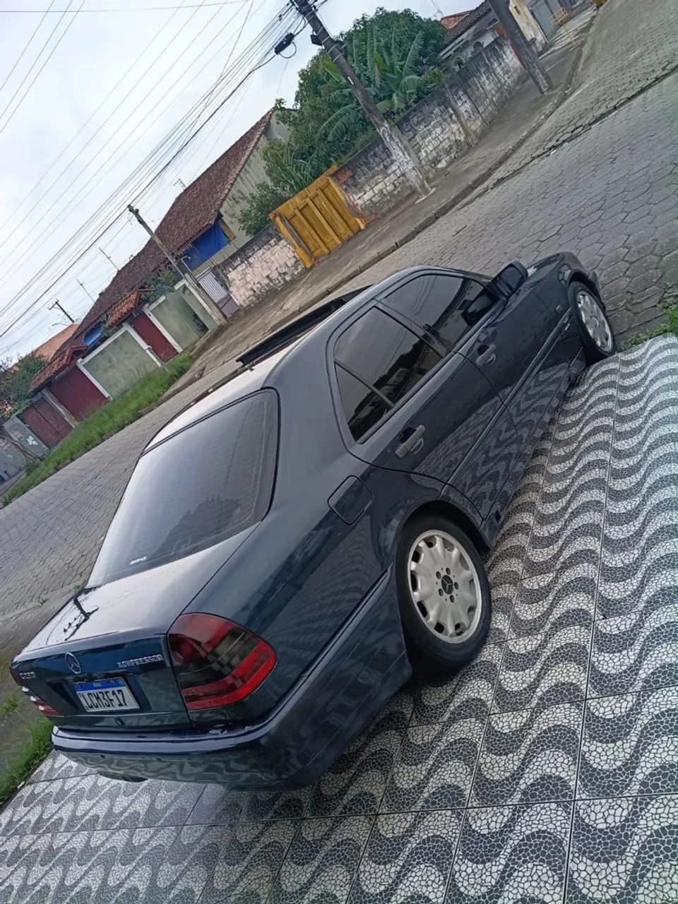 Mercedes - Foto 3