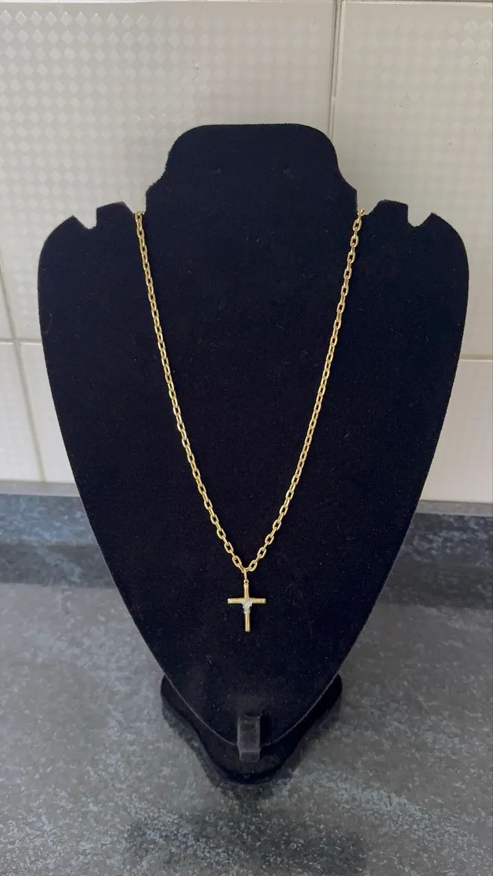 vendo corrente cartier com pingente em ouro 18k