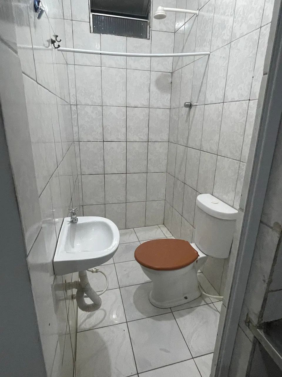 Alugo apartamento em Plataforma 