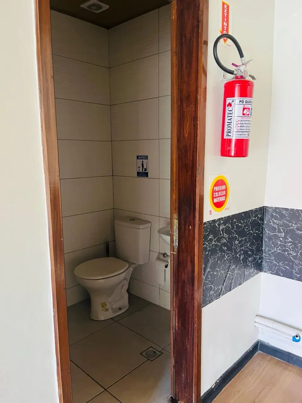 Aluga-se Sala Comercial Fazenda Santo Antônio-São José  - Foto 2