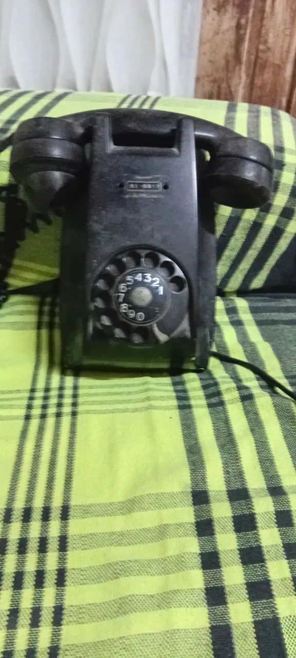 Telefone antigo do século xx
