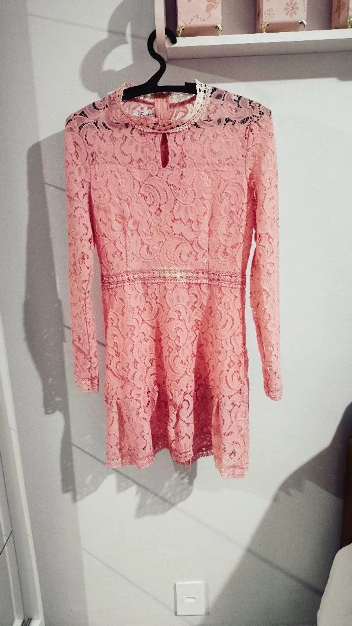 Vestido de renda tamanho P - Foto 2