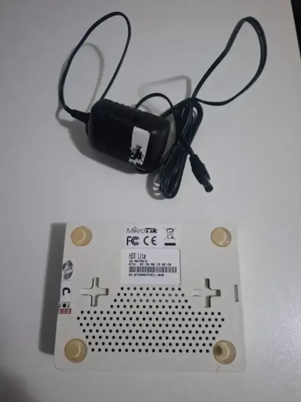 Mikrotik RB750r2 COM FONTE - Foto 3
