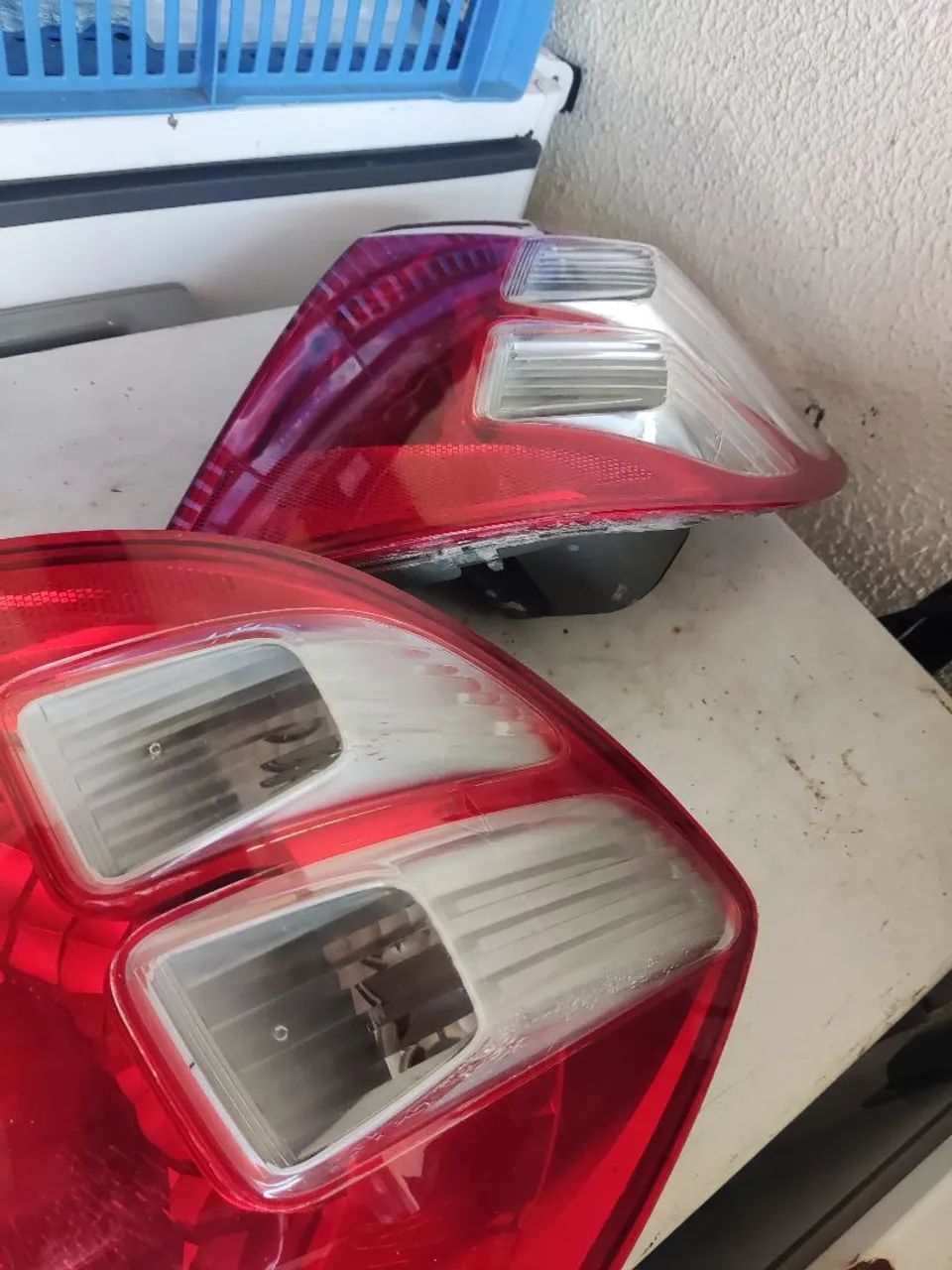 Vendo o par de lanterna