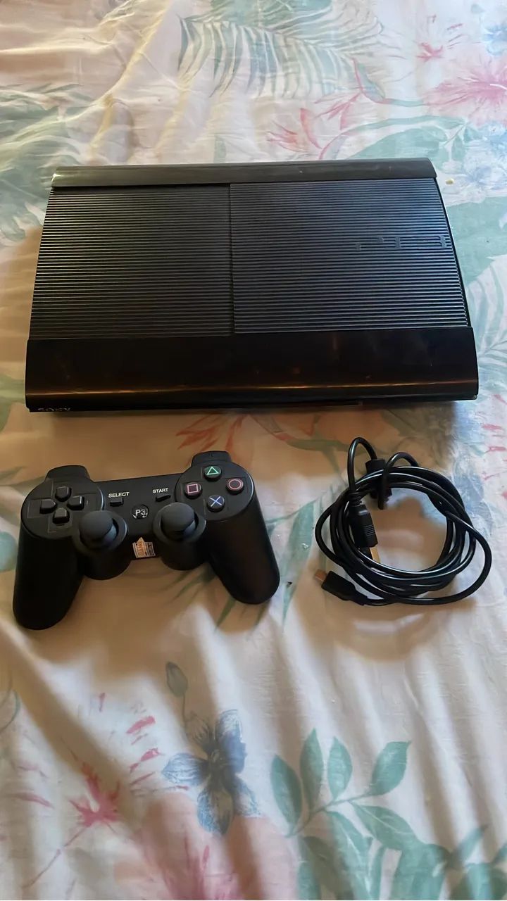 Play Station 3 em Perfeito estado de Conservação 