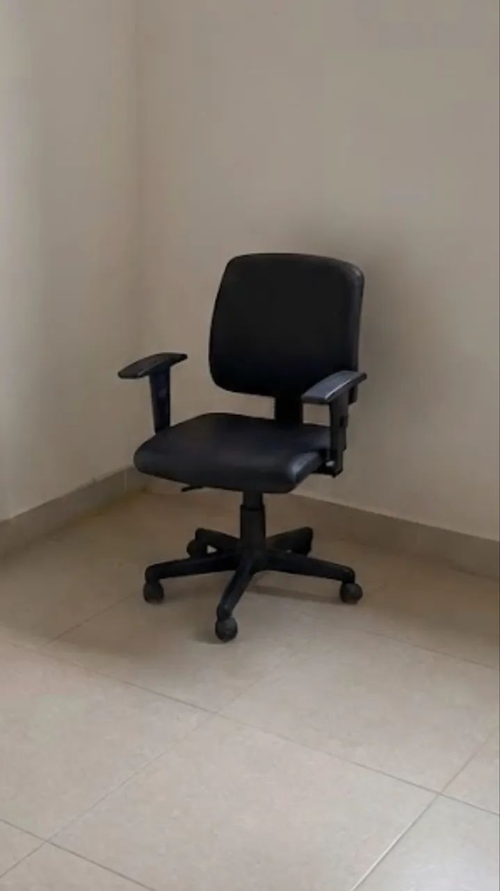 Cadeira de escritório giratória 