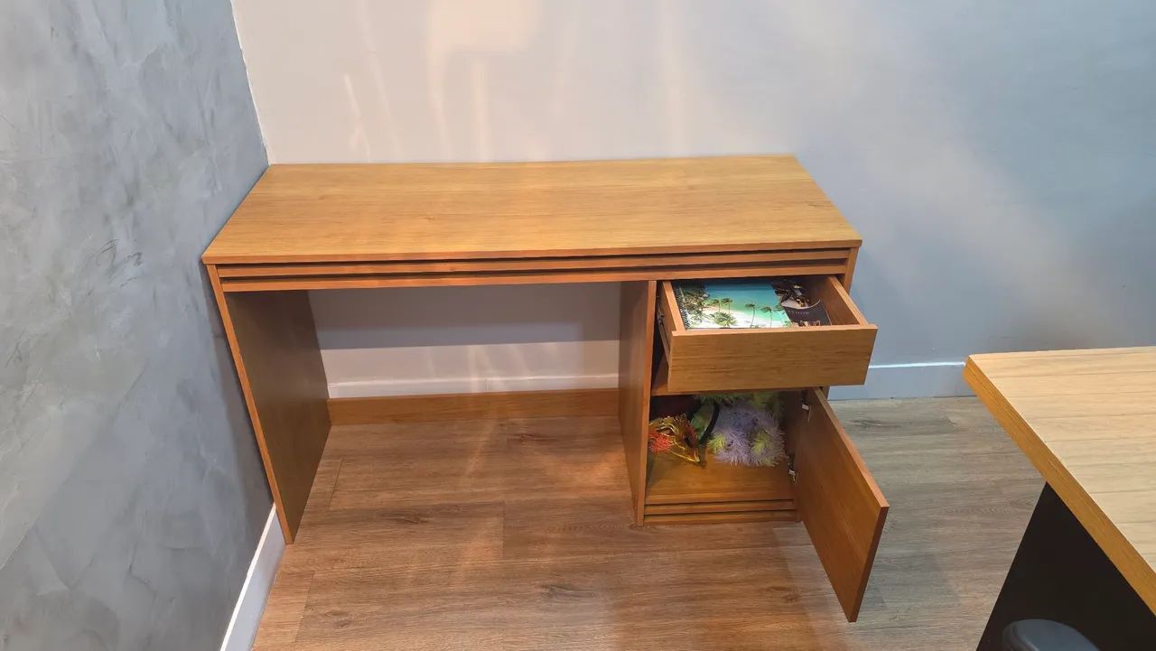 Mesa de estudo/escritório  - Foto 2