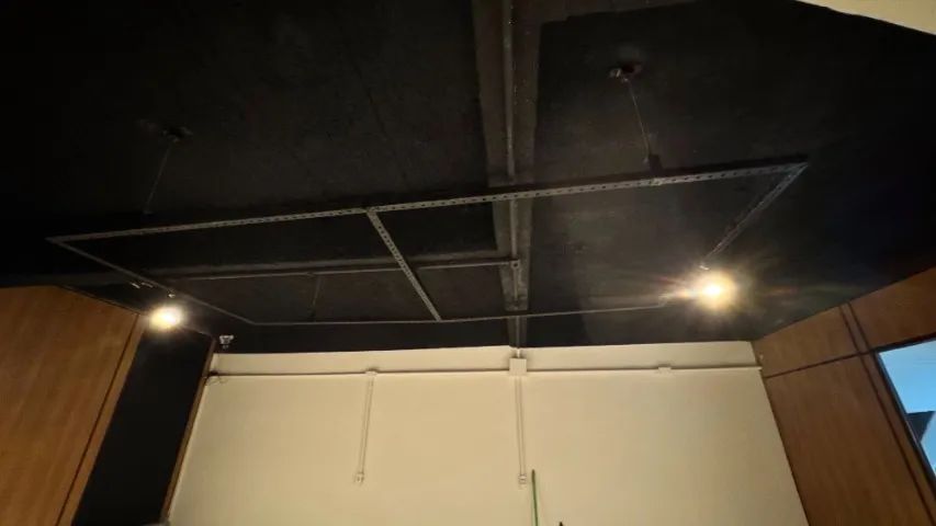 Trilhos de Iluminação com Spots - Foto 3