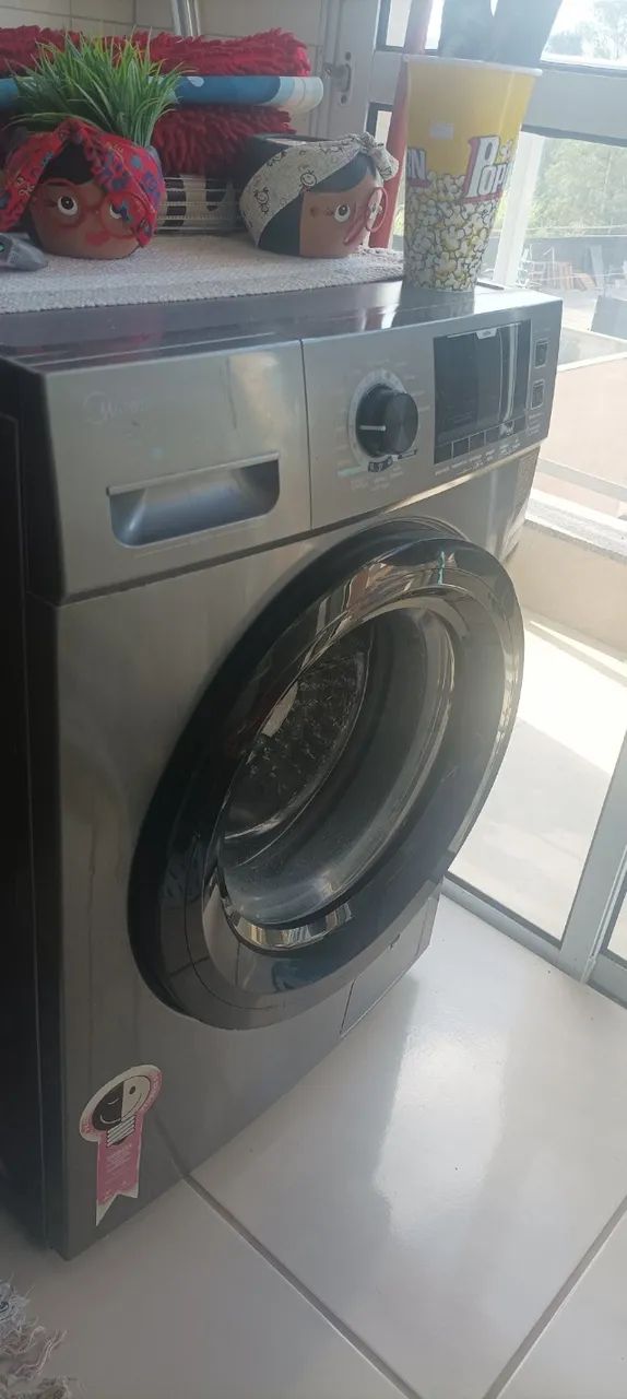 Máquina de lavar roupas 