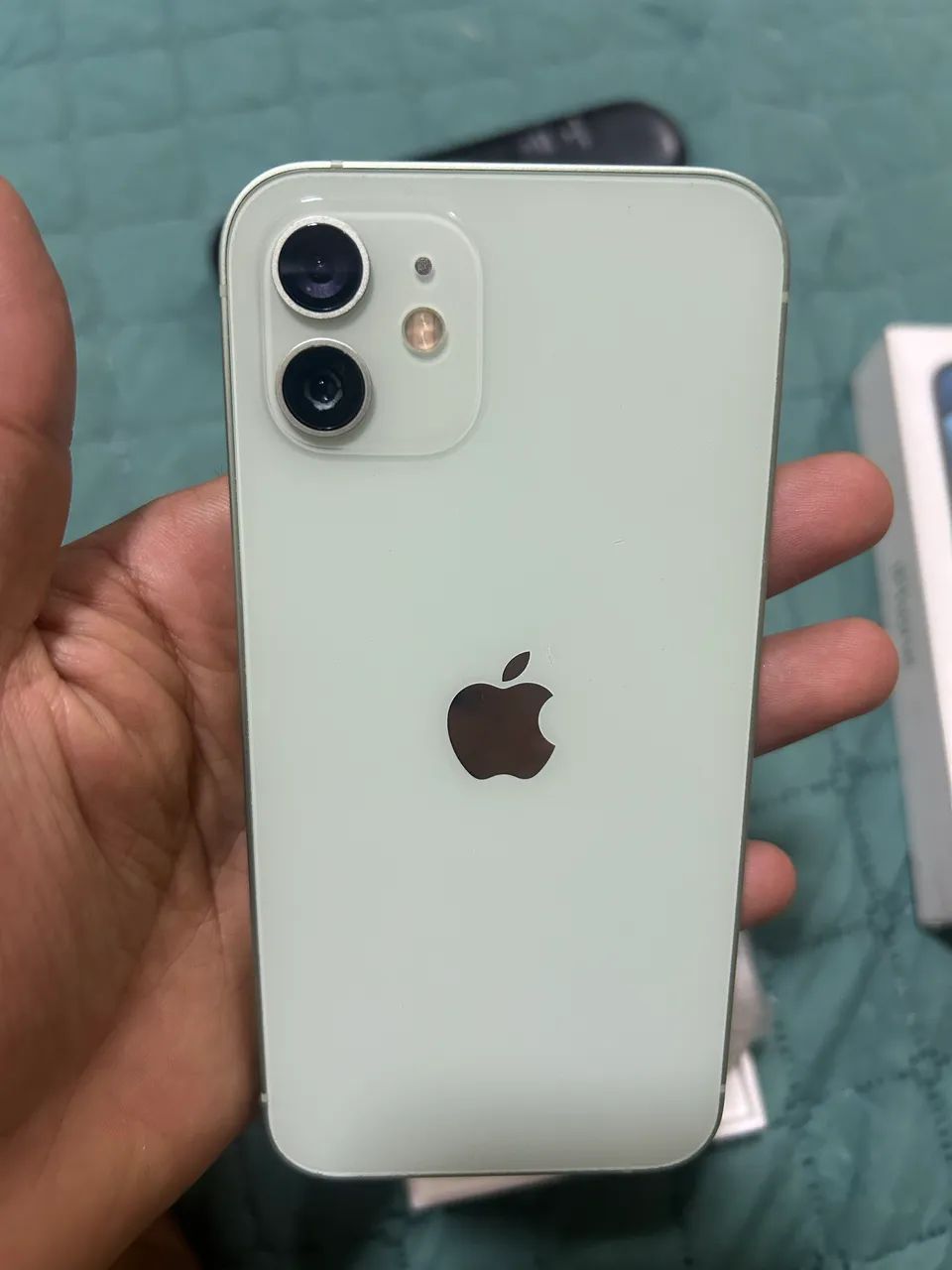 iPhone 12 para retirada de peças (placa oxidada)