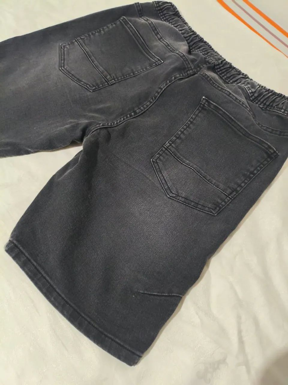 Bermuda Jeans Marc Alaim com cós elastico - T 44 semi nova. - Foto 2