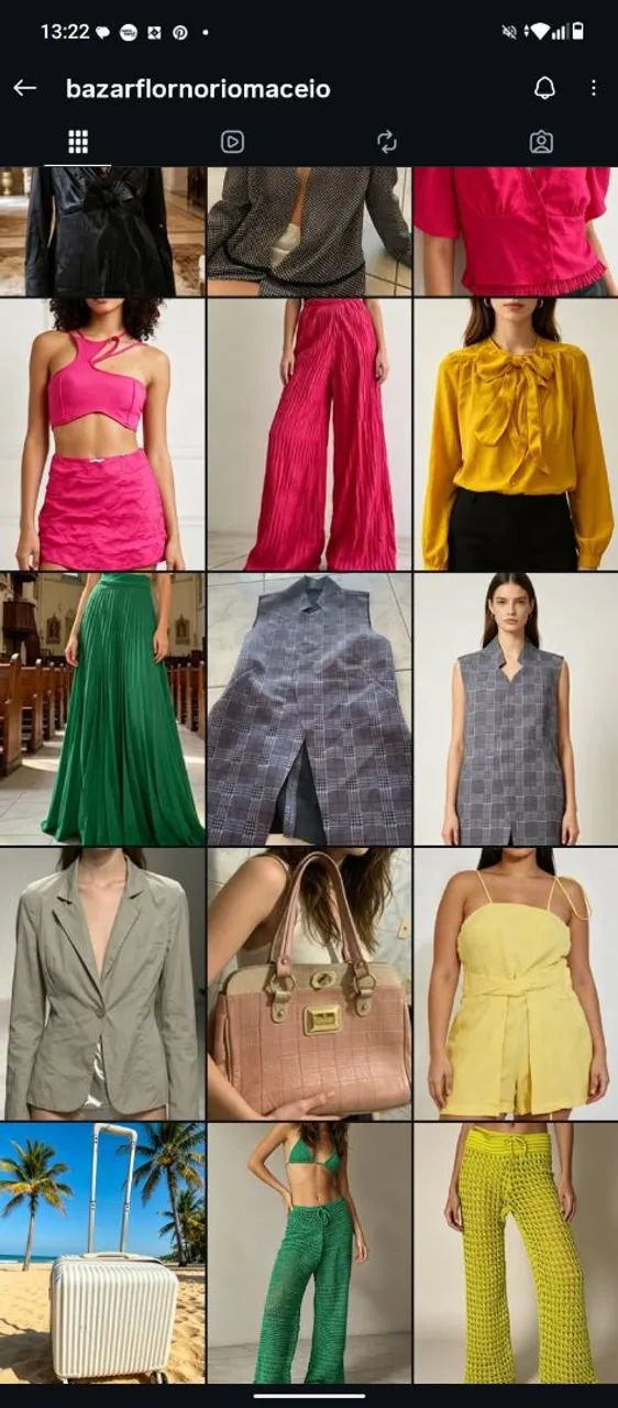 Lote de roupas e bolsas  - Foto 2