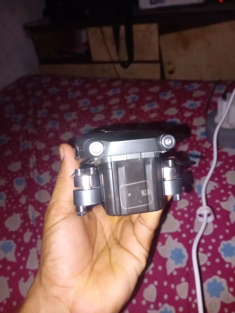 Drone l600 pro max controle com tela beg gibal com estabilização GPS  - Foto 4