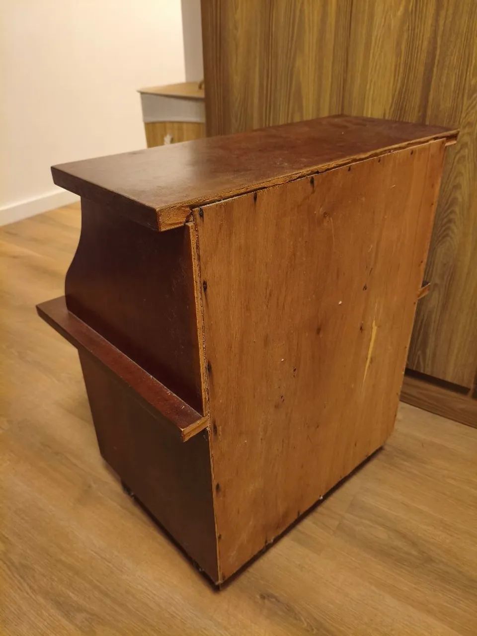 Mesa de Cabeceira Antiga em Madeira <br> - Foto 3