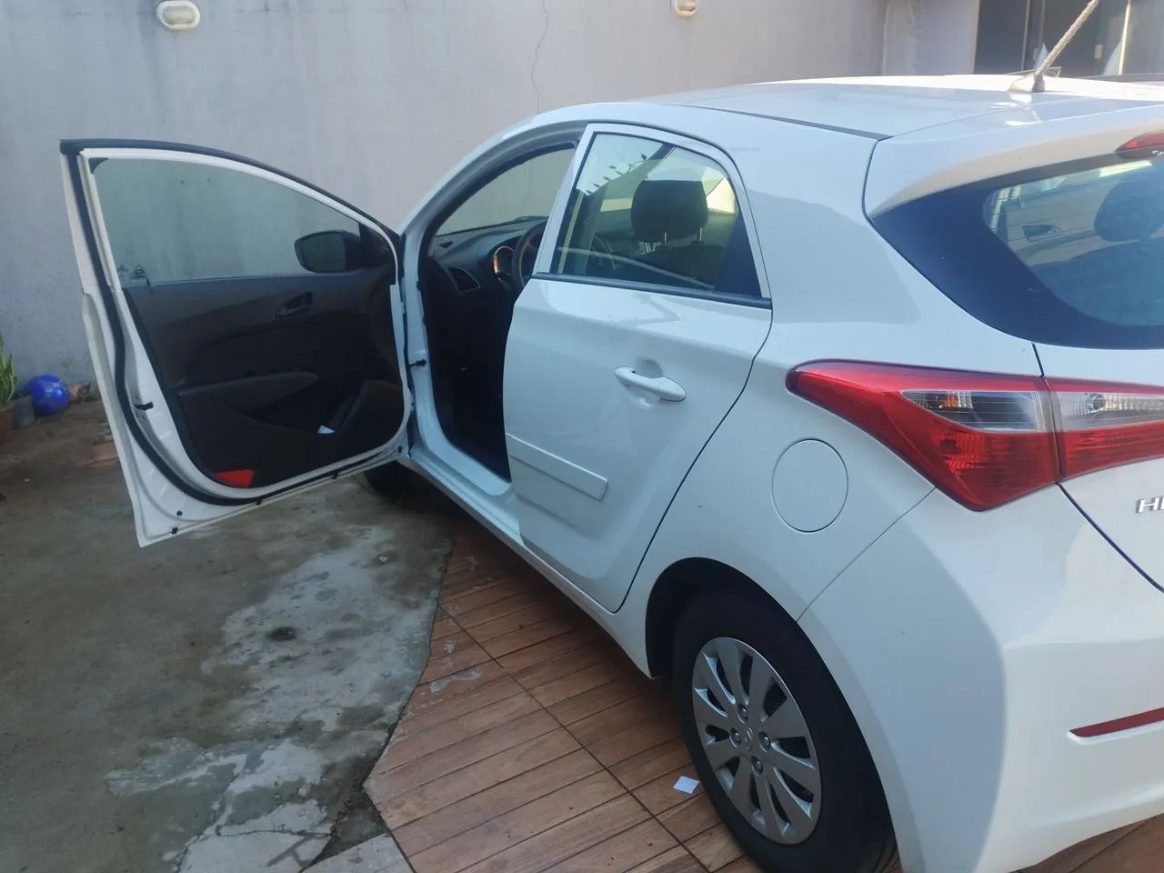 Hyundai Hb20 HB20 Comf./C.Plus/C.Style 1.0 Flex 12V 2015