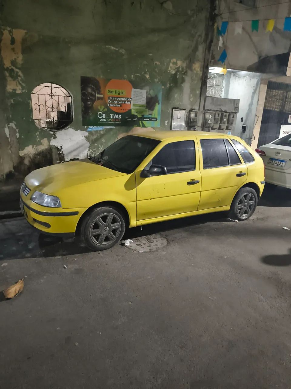 Volkswagen Gol Geração III Power 1.0 MI 16V Gasolina Mec. 4P 2003