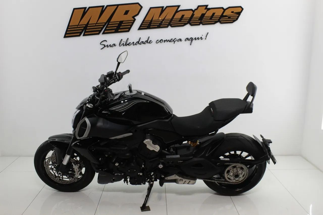 DUCATI DIAVEL V4 - Foto 3