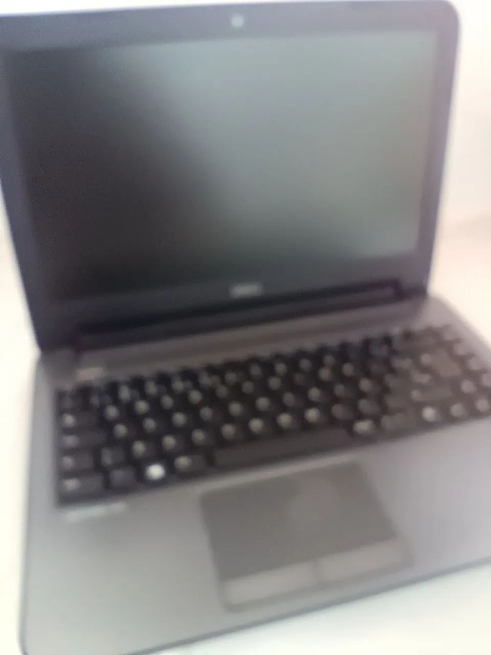 Ótimo desempenho. I3, HD 320Gb, 8Gb, bateria ok.