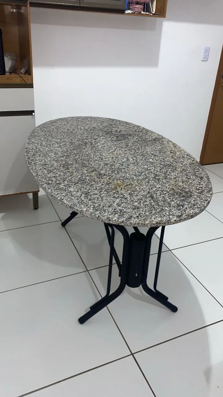 Mesa de marmore