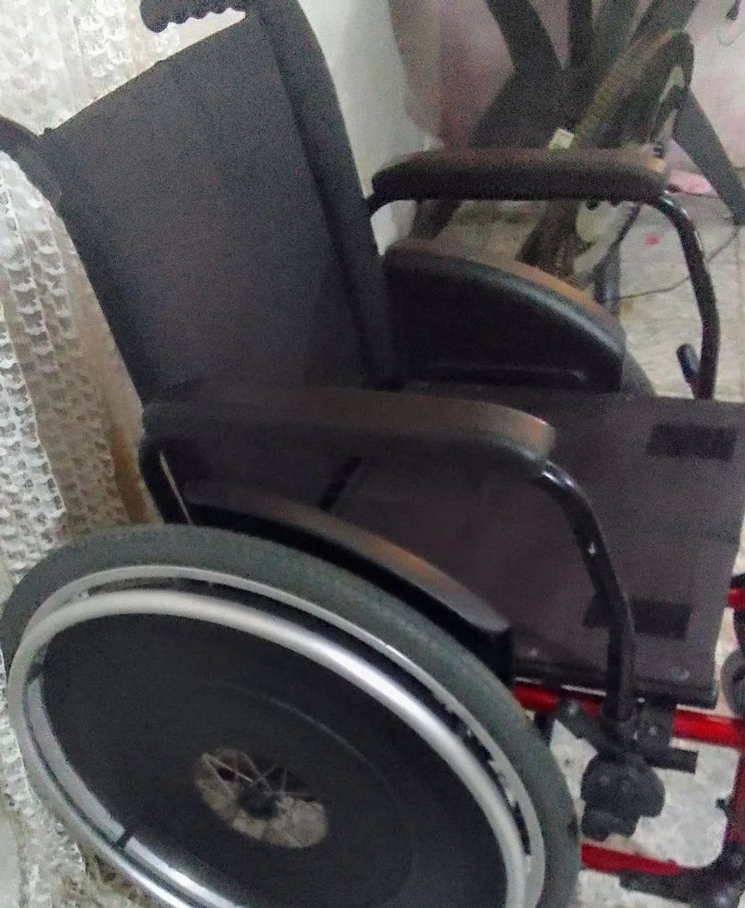 Cadeira de rodas  - Foto 2
