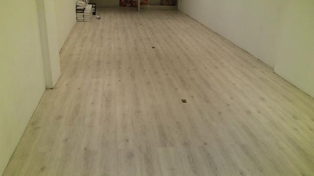 Instalação de piso e rodapés - Foto 4