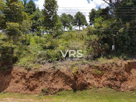 Excelente terreno cercado de muito verde e vista exuberante. região valorizada de teresópo - Foto 3