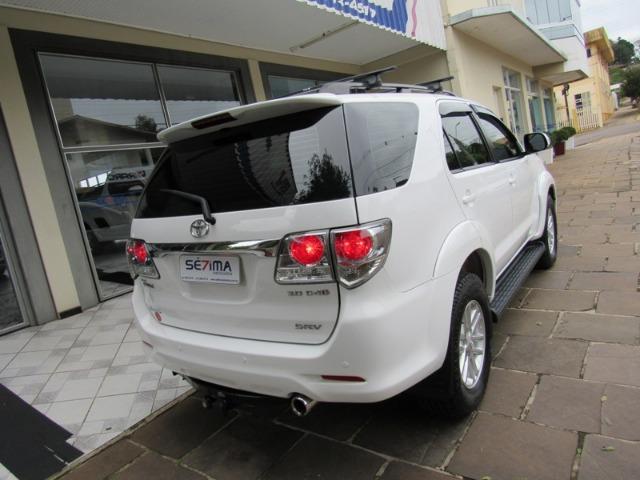 Hilux SW4 SRV 4x4 Aut / 7 Lug - 2015 - Foto 4