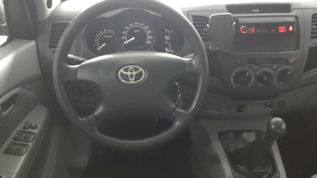 Toyota Hilux CD 4x2 abaixo Fipe - Foto 7