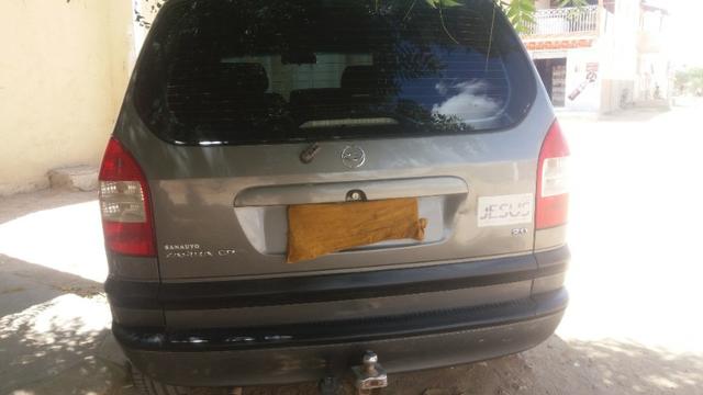 Zafira em ótimo estado motor e caixa de macha primeira - Foto 3