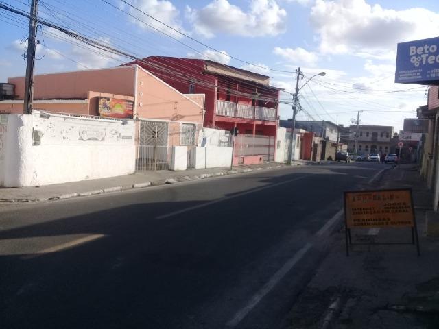 Excelente ponto comercial , de esquina, próximo ao Centro Comercial do Feiraguaio - Foto 7