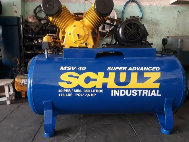 Compressor SCHULZ 40pés/350/Trifásico/usado