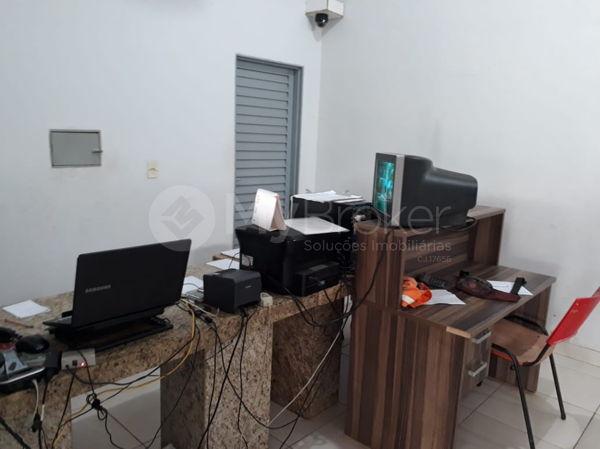 Comercial galpão / barracão - Bairro Jardim Helvécia em Aparecida de Goiânia - Foto 13