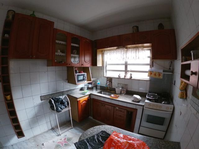 Terreno de 250m2 com 3 casas e quintal em Jardim América - Rio de Janeiro - Foto 8