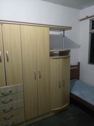 Quarto individual em república masculina