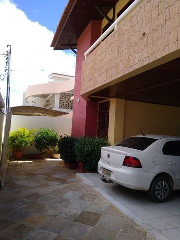 Excelente e ampla casa 3 suits e piscina Proximo a Faculdades, e comercio e Hospital - Foto 4
