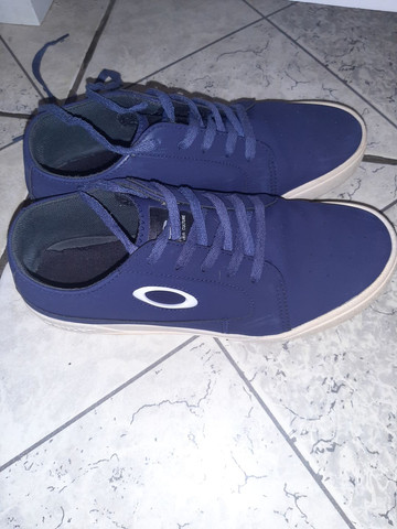 tenis oakley 100 reais