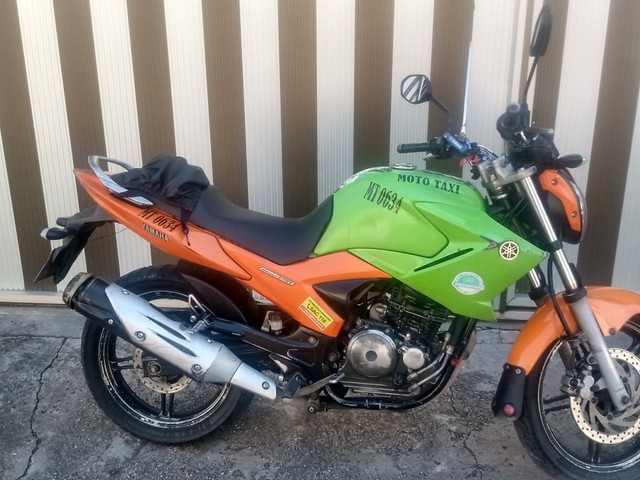 MOTO FAZER 250 ANO 2014 TODA EM DIAS