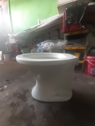 vaso ICASA simples para descarga plástica de parede ou válvula - Foto 5