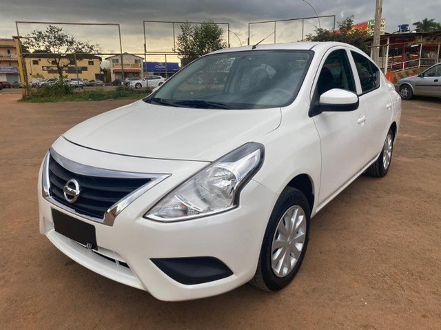 NISSAN VERSA 1.0 2019 MANUAL   VENDO A VISTA OU FINANCIADO   AC.TROCA