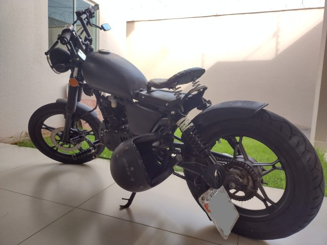 intruder 125 bobber