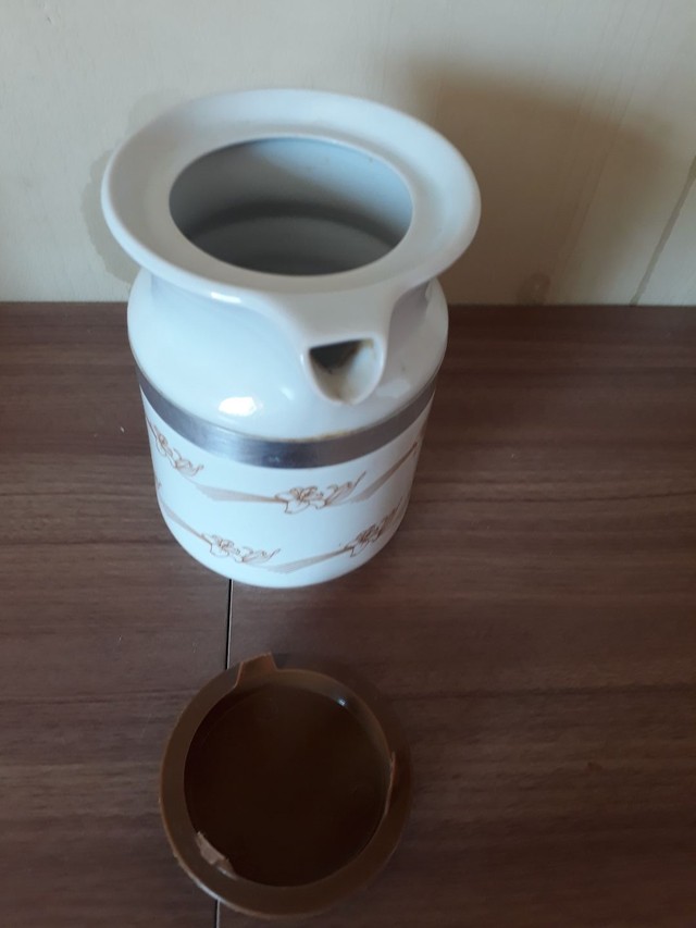 Jarra de porcelana antiga para colecionador  - Foto 4