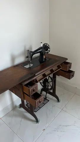 Máquina de costura relíquia  - Foto 3