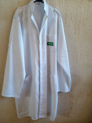 Jaleco de médico profissional.  - Foto 2