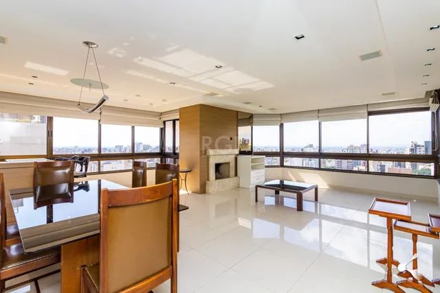 Espetacular apartamento de alto padrão, semi mobiliado, décimo segundo andar, vista de cin - Foto 7