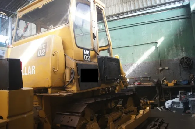 Trator de Esteira Caterpillar D4E PS