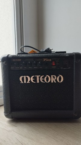Amplificador de Guitarra Meteoro 35gs 