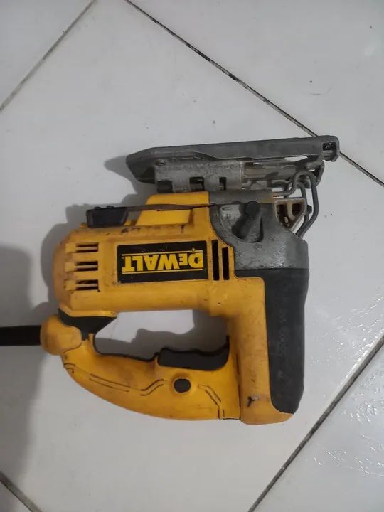 Serra de Recorte tico tico Dewalt