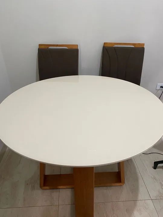 Mesa com 4 cadeiras  - Foto 4
