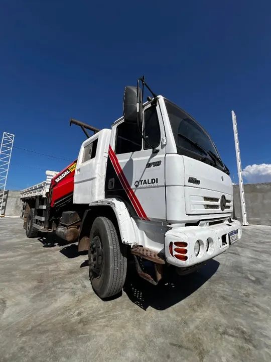 MERCEDES BENZ ATRON 1718, MUNK COM CABINE SUPLEMENTAR - Foto 3