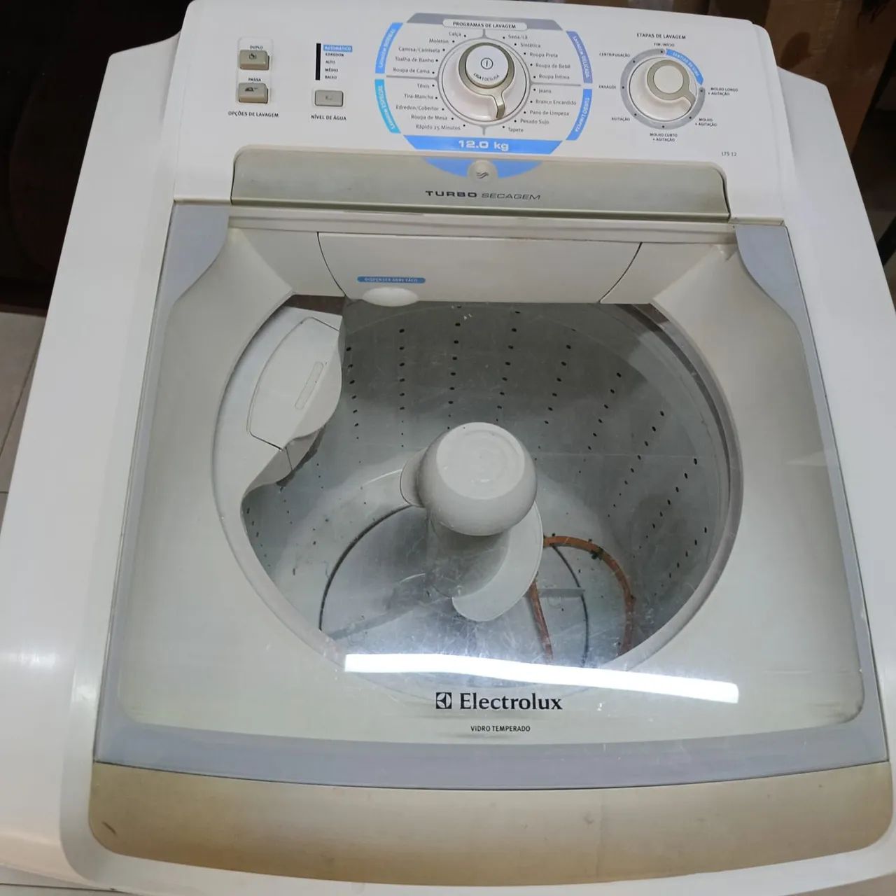 Consertos de máquina de lavar e geladeira 